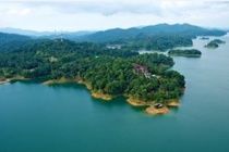 Lake Kenyir Resort Kuala Terengganu Exterior photo